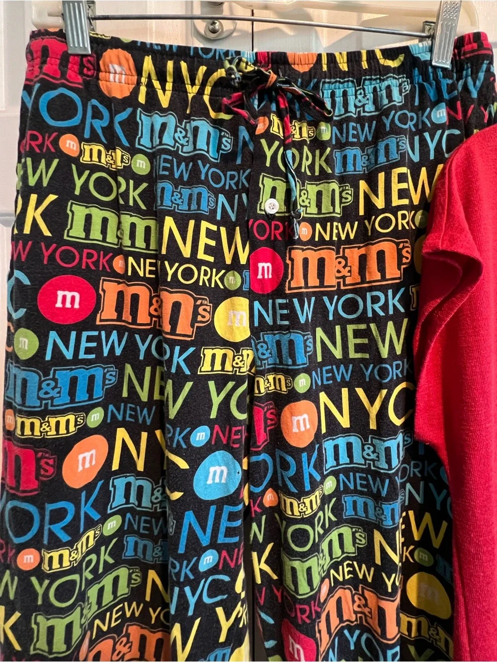 2 Pc PJ Set ❤️ORVIS V-Neck Top & M&M New York Print Pajama Pants w pockets
